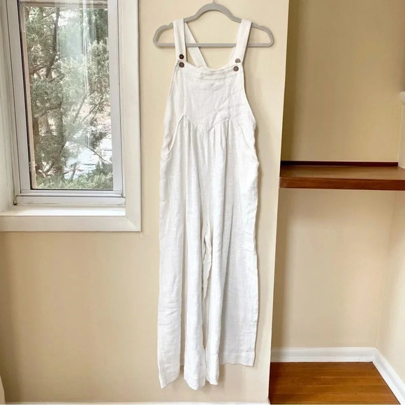 New Free People Sun Drenched Overalls Onesie Jumpsuit in White Size Medium - Picture 7 of 10
